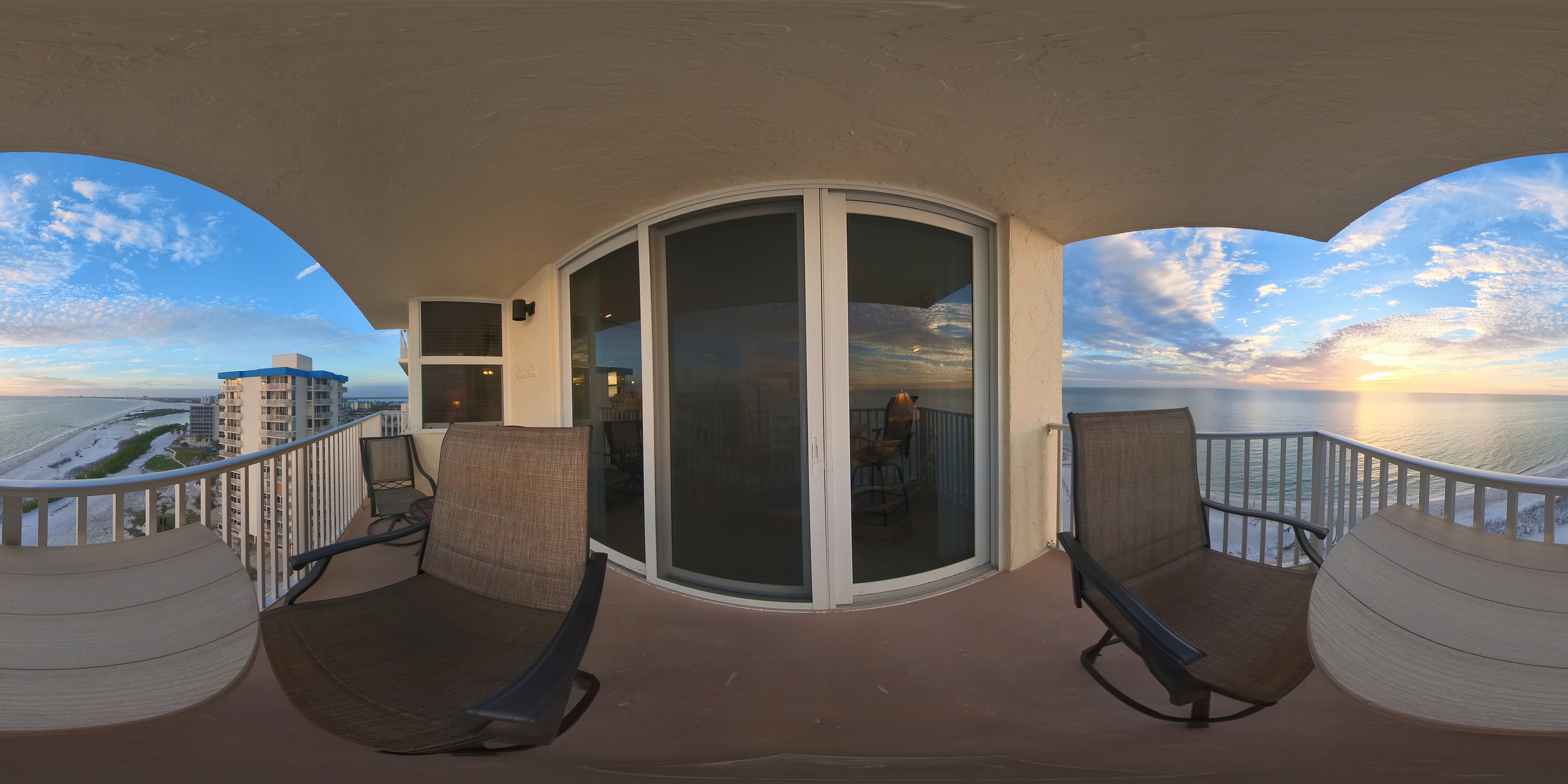360 degree balcony preview